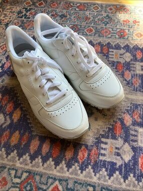 The Body Co. Women’s White 8 1/2 Lace-up Jogger Sneaker NWT